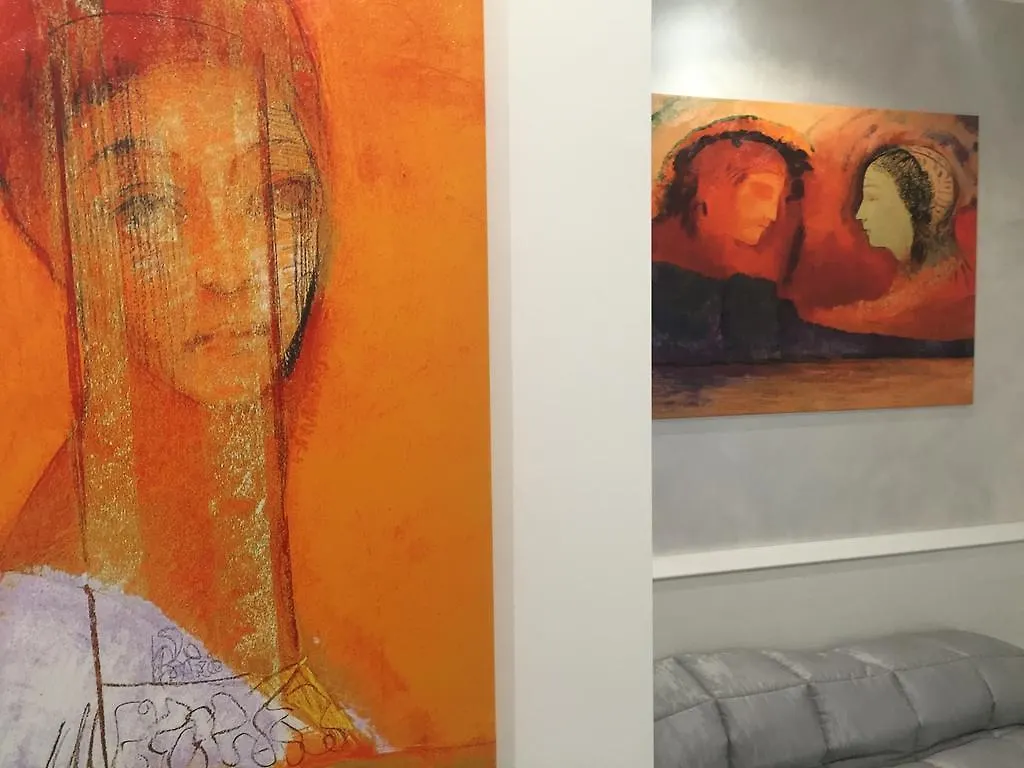Picaflor Art & Rooms Milan 2*,
