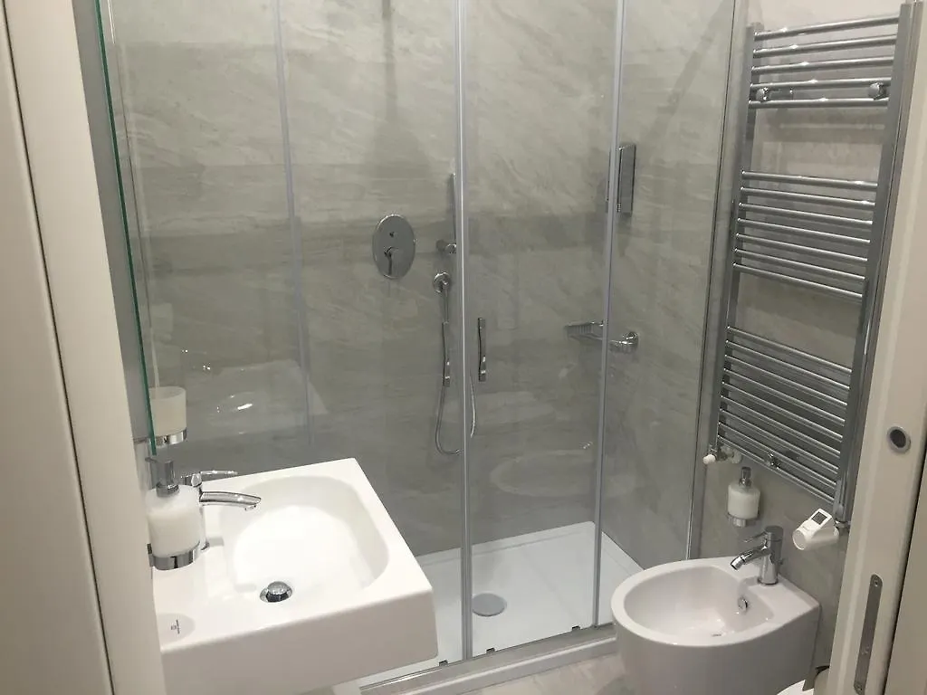 ** Guest house Picaflor Art & Rooms Milan Italy
