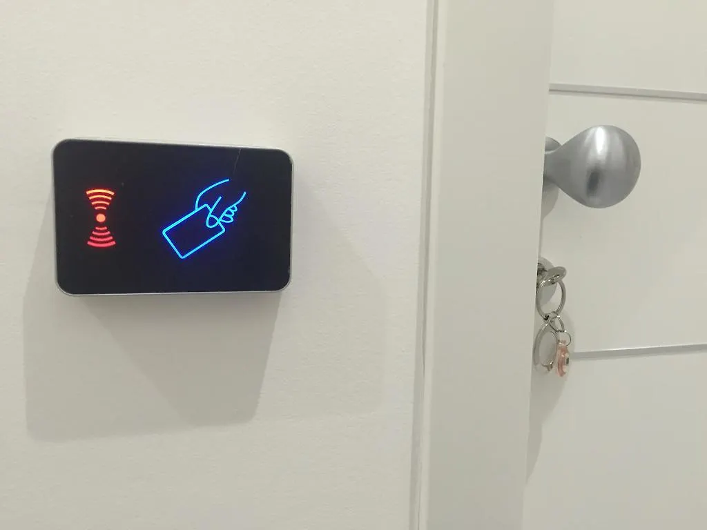 מילאנו Picaflor Art & Rooms